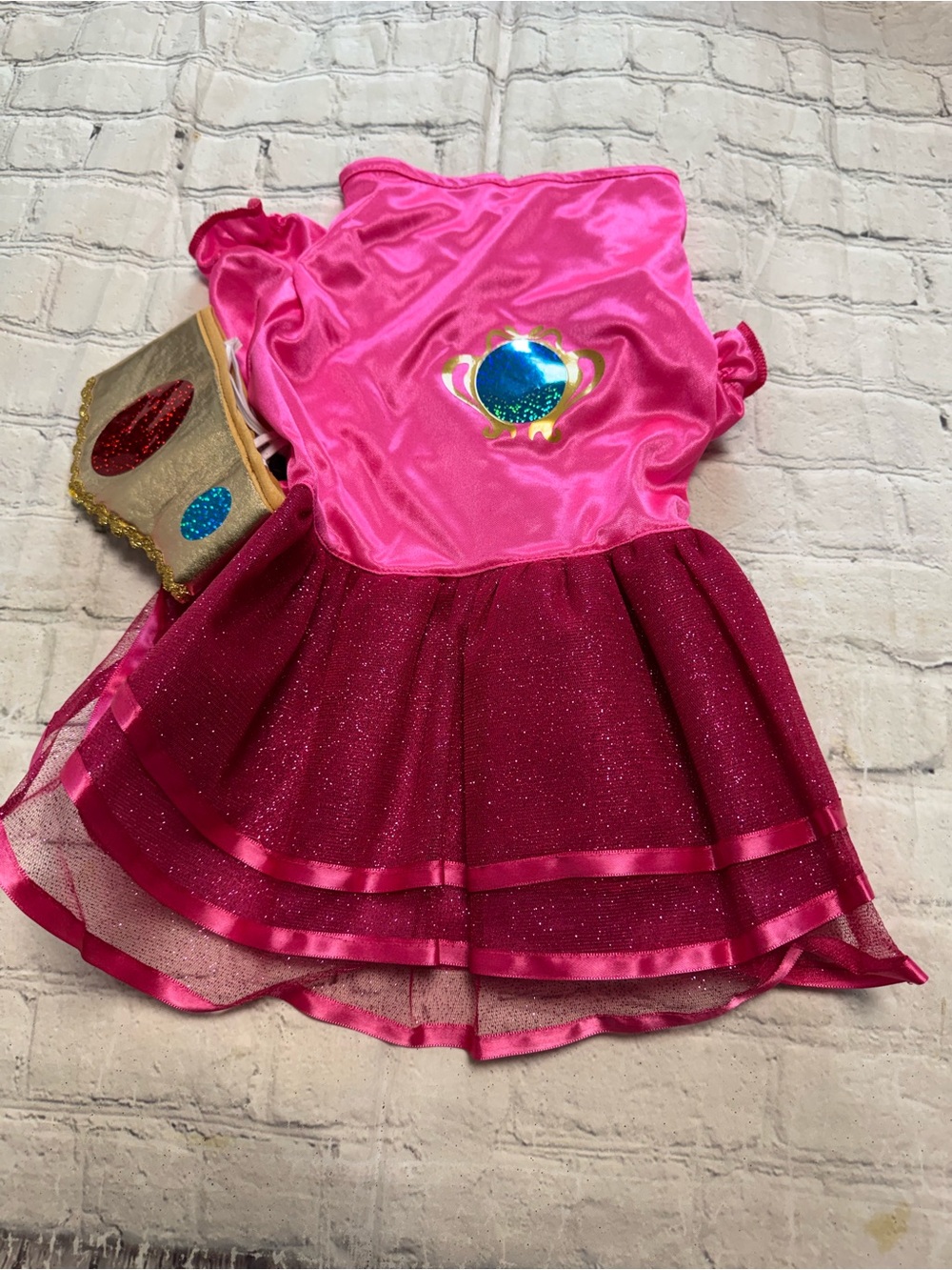 Pet Warrior Dog Princess Costume Dress with Emblem. Halloween costume.